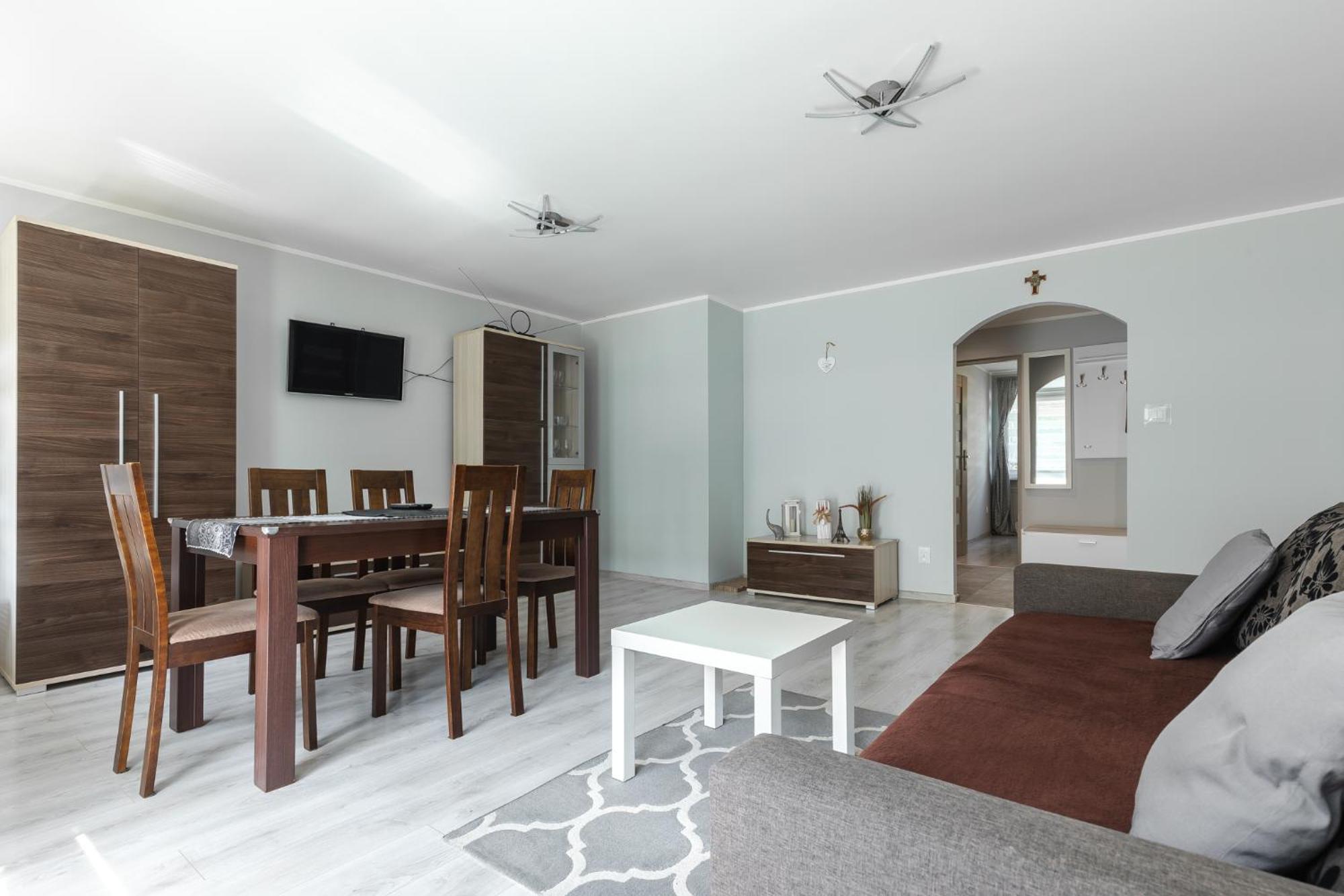 Apartament Przy Termach Cieplickich Julcia 옐레니아구라 외부 사진